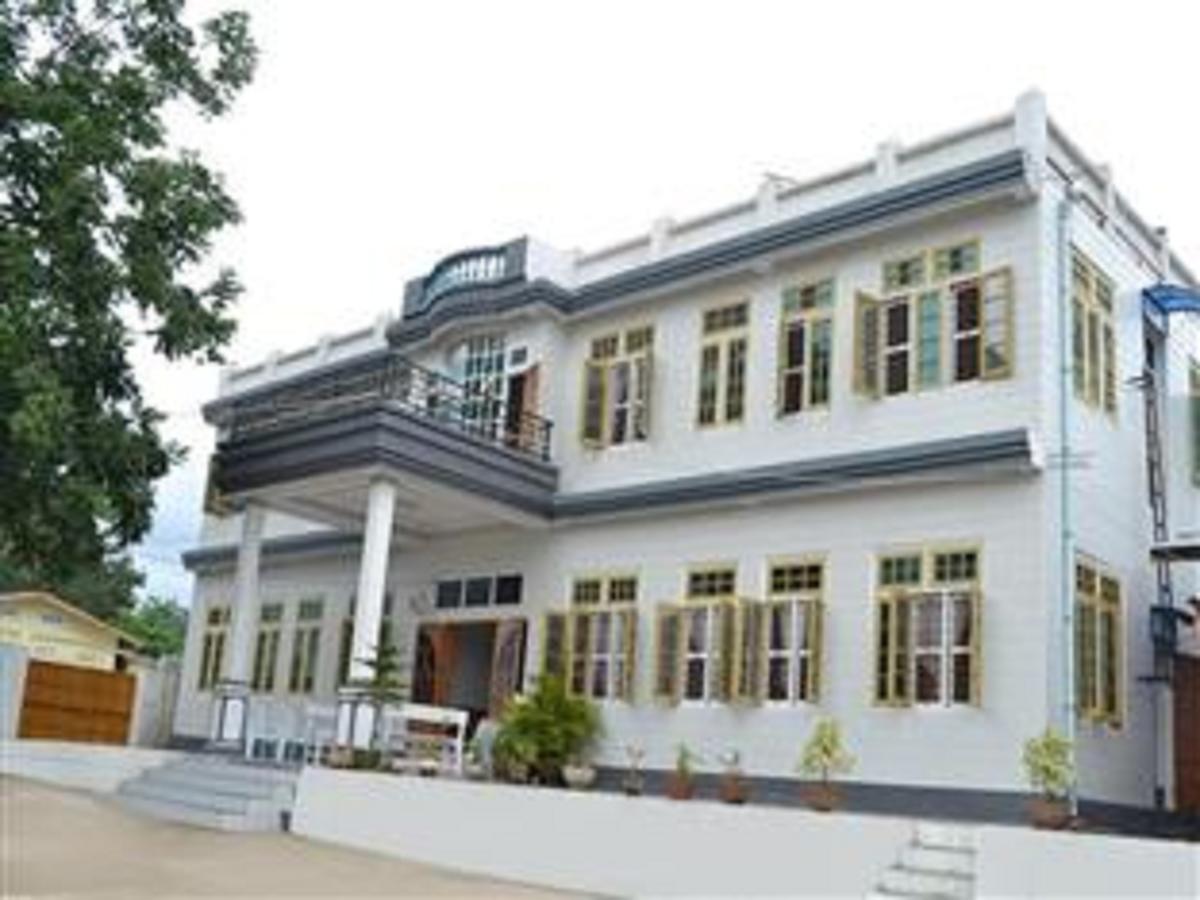 Ever Green Hotel Hsipaw Exteriör bild
