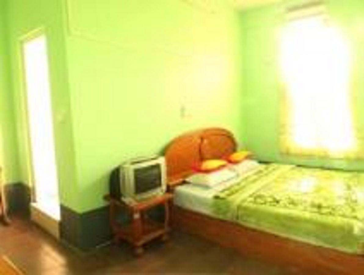 Ever Green Hotel Hsipaw Exteriör bild